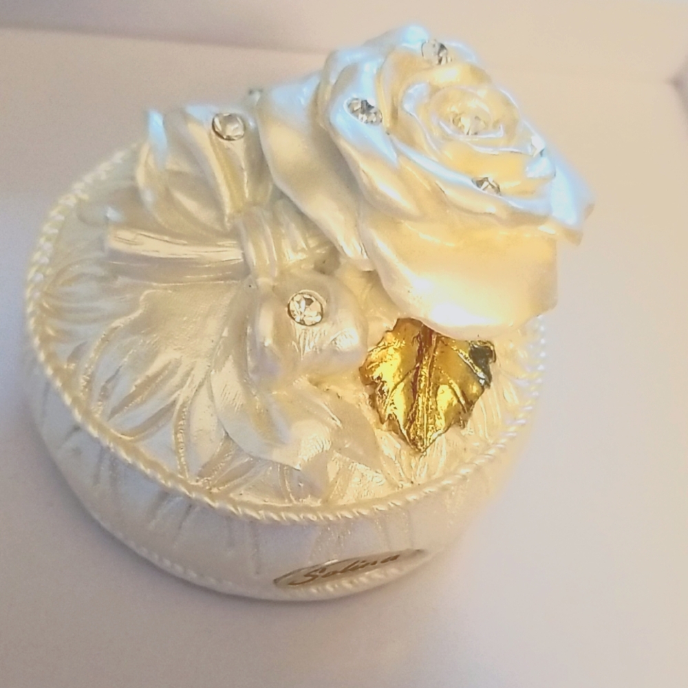 Solina White Rose Jeweled Bow Gold Leaf Bridal Jewelry Box